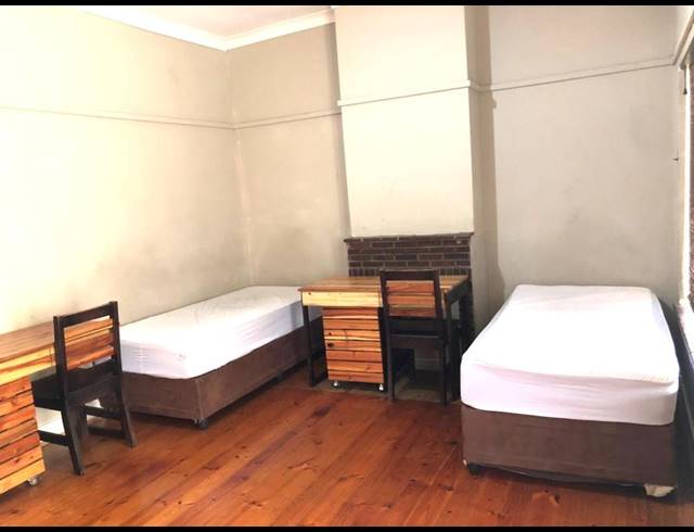 5 BEDROOM HOUSE FOR SALE IN SCOTTSVILLE